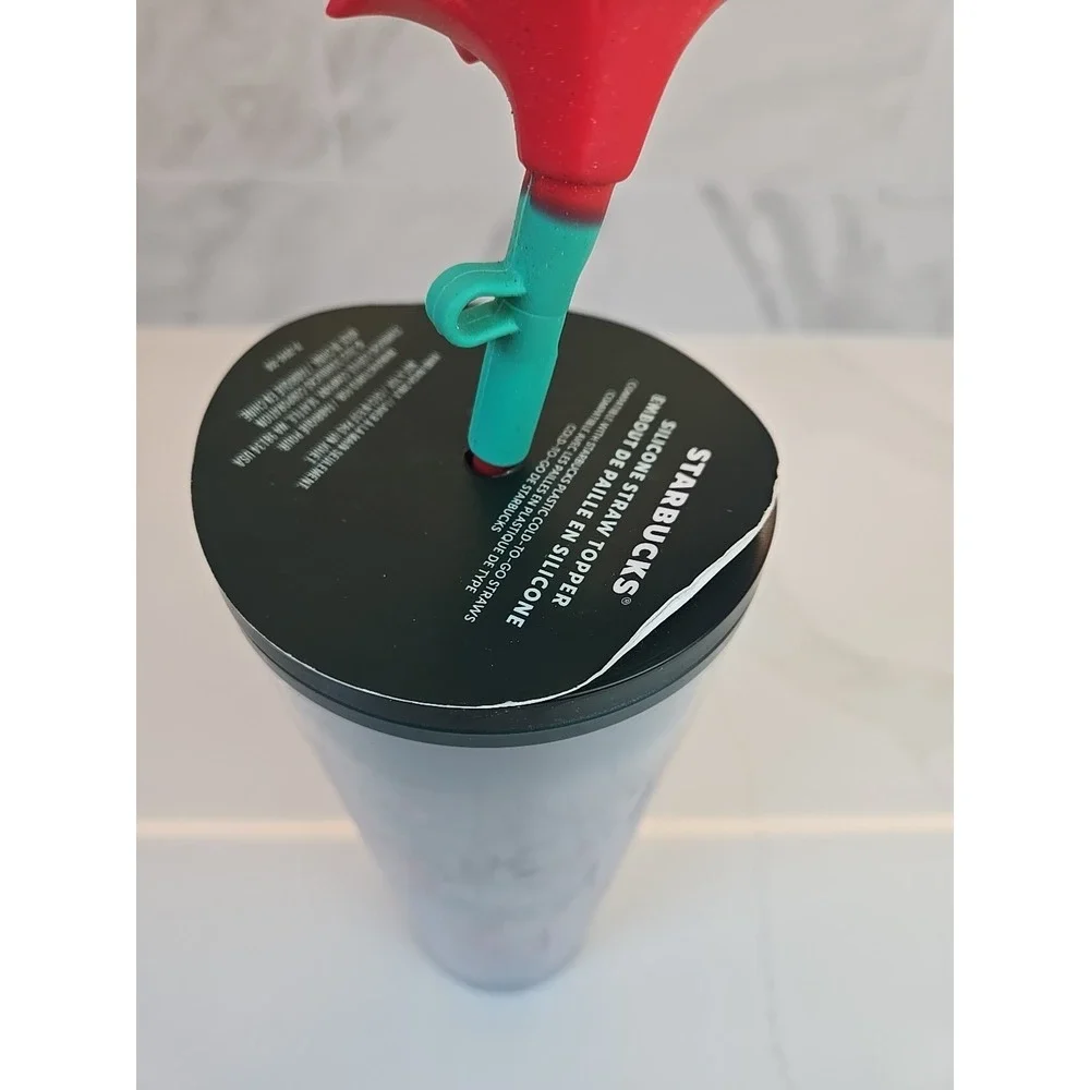 Starbucks Holiday 2022 Poinsettia Venti Tumbler (Dent On‎ Straw)